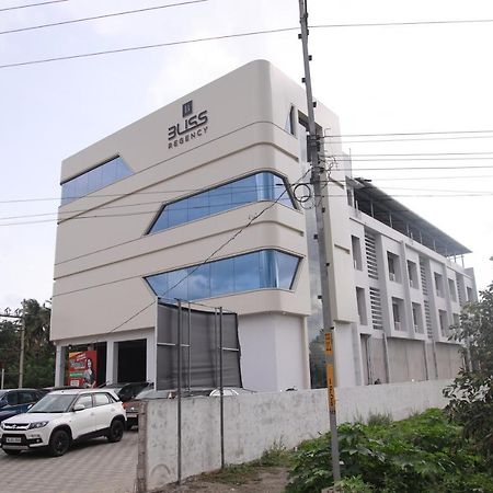 Bliss Regency Business Hotel Palakkad Ngoại thất bức ảnh