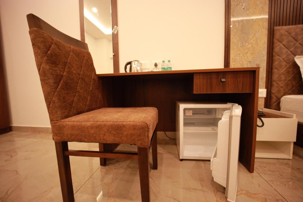 Bliss Regency Business Hotel Palakkad Ngoại thất bức ảnh